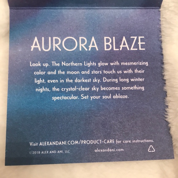 NWT. Alex and Ani Snow Globe and Candle Set - Picture 7 of 8